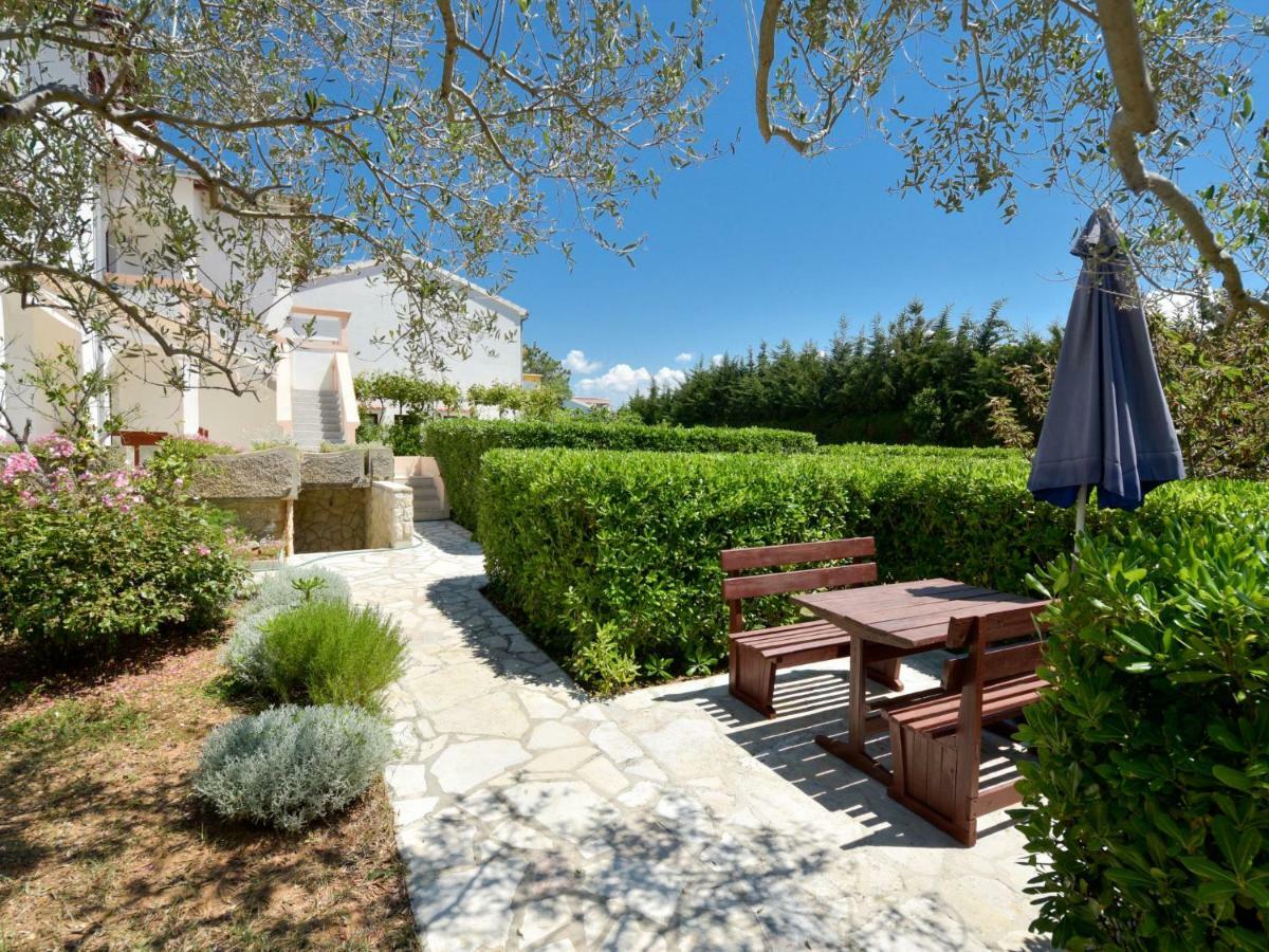 Holiday Home Nikolina By Interhome Vir Exterior photo
